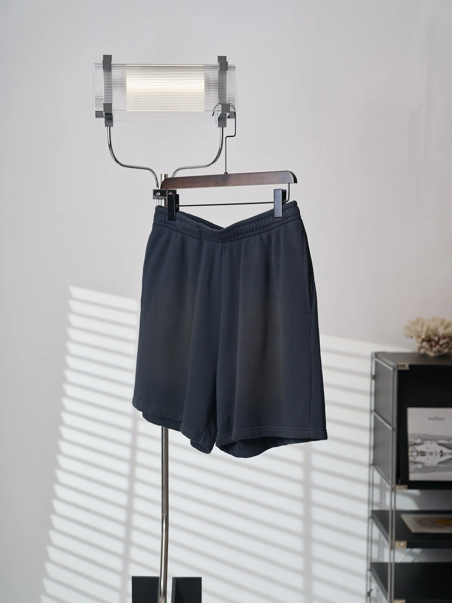 【 】Acne Studios Retro 【In Stock】XS S M L ：32 / 12 G ， ， Retro 。 、 。 ， ， 。 32 ， ； 12 ， 。 ， ， 。 、 ， 。 、 ， 。 Retro ， 、 。 、 ， 。 ， 。 ， ， 。 ， 。